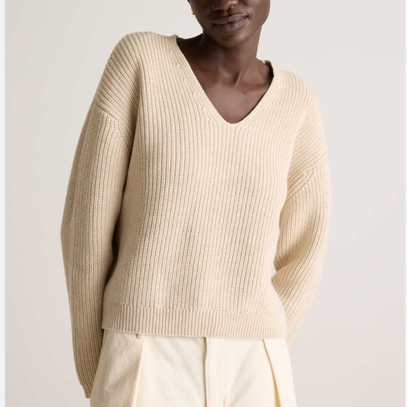 Quince Sweaters - NWT Quince Organic Cotton Fisherman’s V Neck Sweater in beige, XS